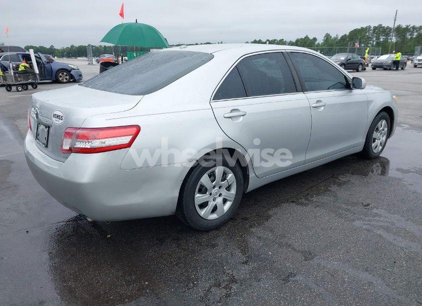 Photo 4 of 2010 Toyota Camry LE (VIN 4T1BF3EK3AU028027)