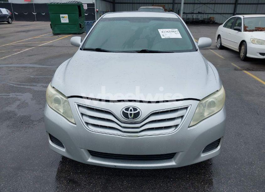 Photo 6 of 2010 Toyota Camry LE (VIN 4T1BF3EK3AU028027)