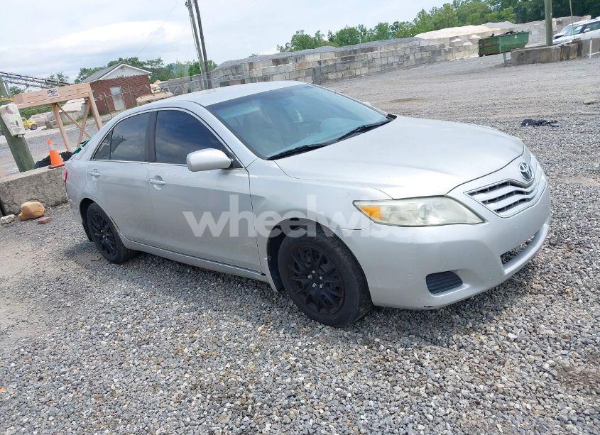2010 Toyota Camry (VIN 4T1BF3EK3AU029226) main photo