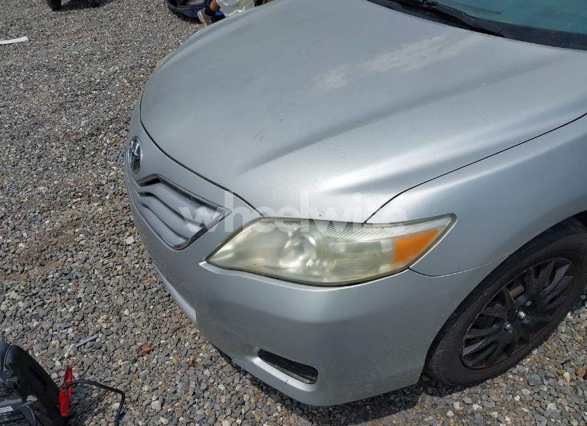 Photo 6 of 2010 Toyota Camry (VIN 4T1BF3EK3AU029226)