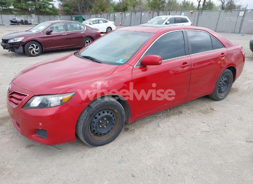 Photo 2 of 2010 Toyota Camry LE (VIN 4T1BF3EK3AU029405)