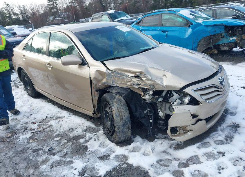 2010 Toyota Camry (VIN 4T1BF3EK3AU040940) main photo