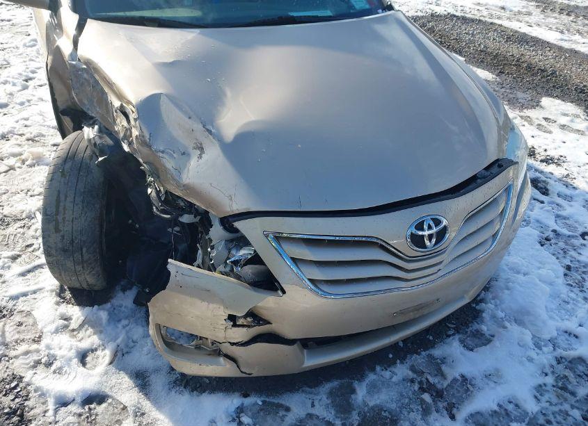 Photo 6 of 2010 Toyota Camry (VIN 4T1BF3EK3AU040940)