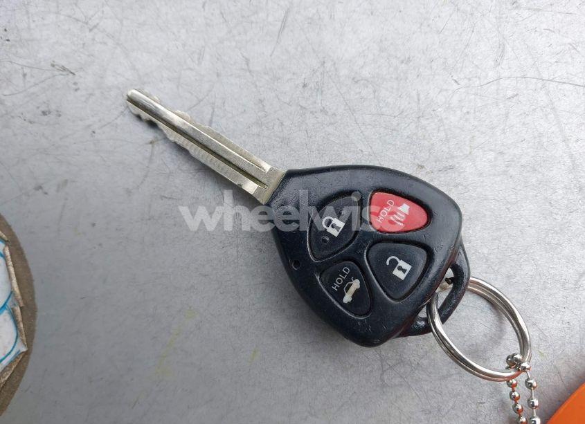 Photo 11 of 2010 Toyota Camry LE (VIN 4T1BF3EK3AU045264)