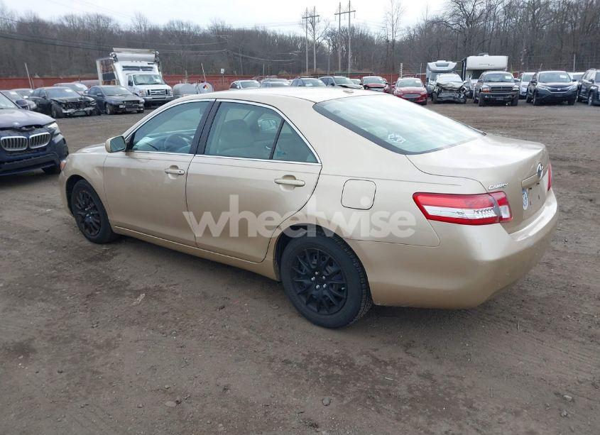 Photo 3 of 2010 Toyota Camry LE (VIN 4T1BF3EK3AU045264)