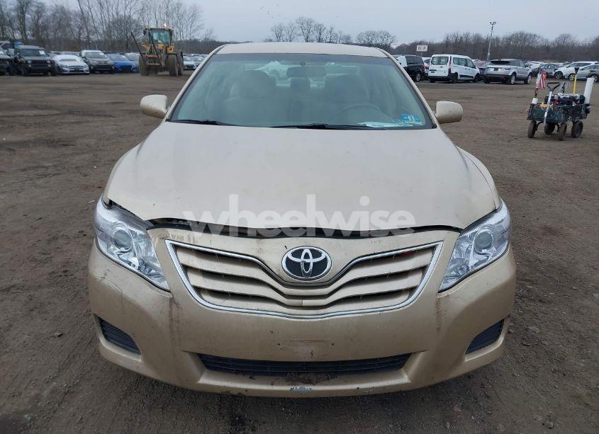 Photo 6 of 2010 Toyota Camry LE (VIN 4T1BF3EK3AU045264)