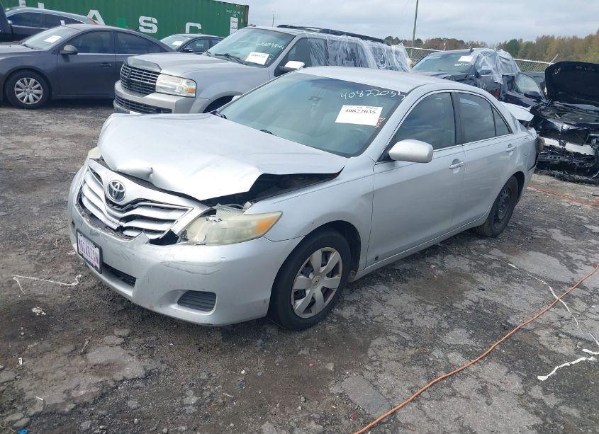 Photo 2 of 2010 Toyota Camry LE (VIN 4T1BF3EK3AU050562)