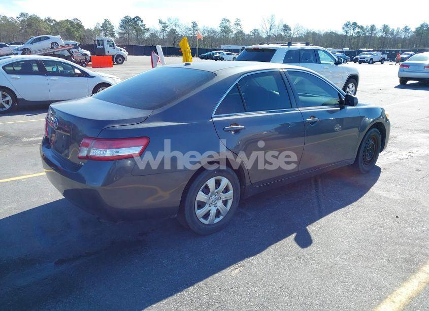 Photo 4 of 2010 Toyota Camry LE (VIN 4T1BF3EK3AU053588)