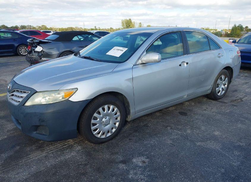 Photo 2 of 2010 Toyota Camry LE (VIN 4T1BF3EK3AU054949)