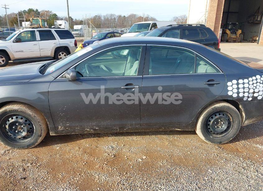 Photo 14 of 2010 Toyota Camry LE (VIN 4T1BF3EK3AU065627)