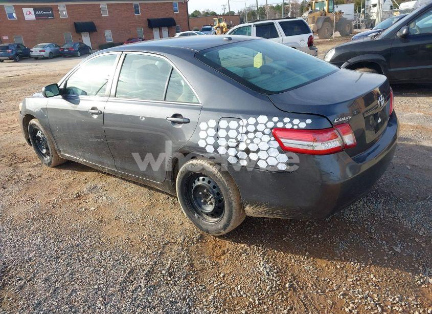 Photo 3 of 2010 Toyota Camry LE (VIN 4T1BF3EK3AU065627)