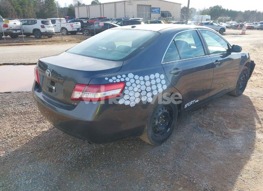 Photo 4 of 2010 Toyota Camry LE (VIN 4T1BF3EK3AU065627)