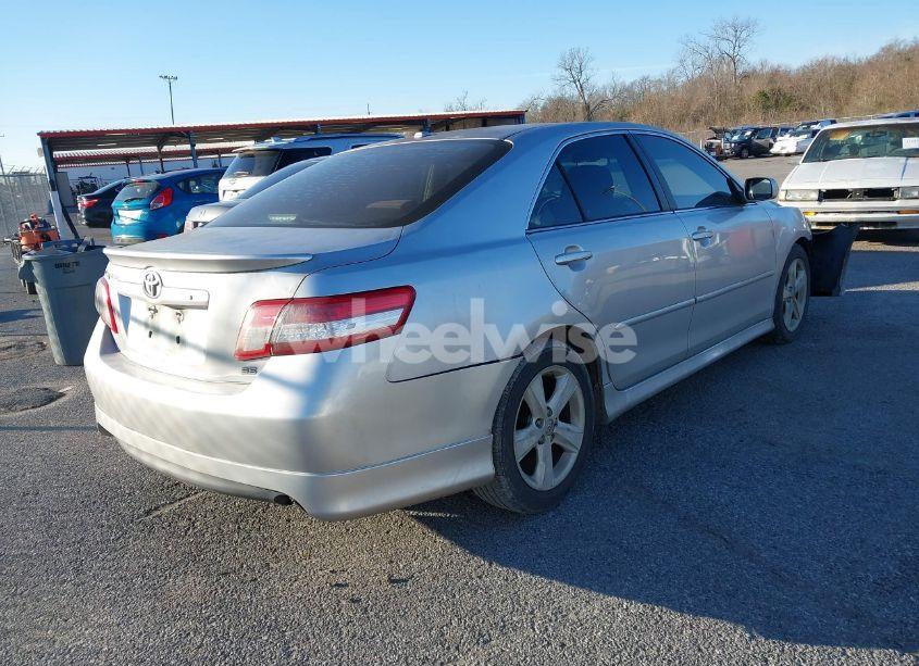 Photo 4 of 2010 Toyota Camry SE (VIN 4T1BF3EK3AU070293)