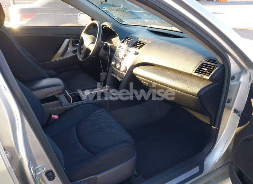 Photo 5 of 2010 Toyota Camry SE (VIN 4T1BF3EK3AU070293)