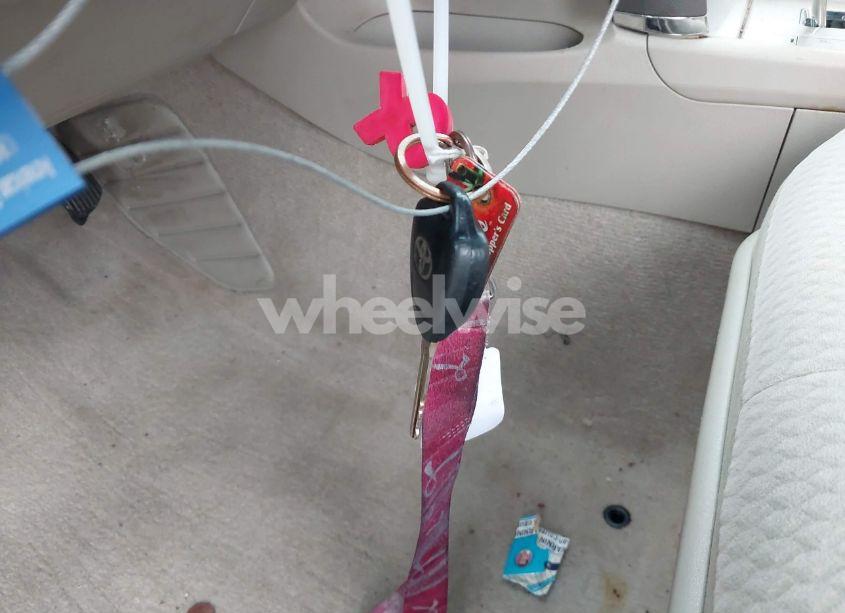 Photo 11 of 2010 Toyota Camry LE (VIN 4T1BF3EK3AU074912)