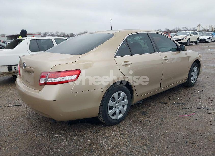 Photo 4 of 2010 Toyota Camry LE (VIN 4T1BF3EK3AU074912)