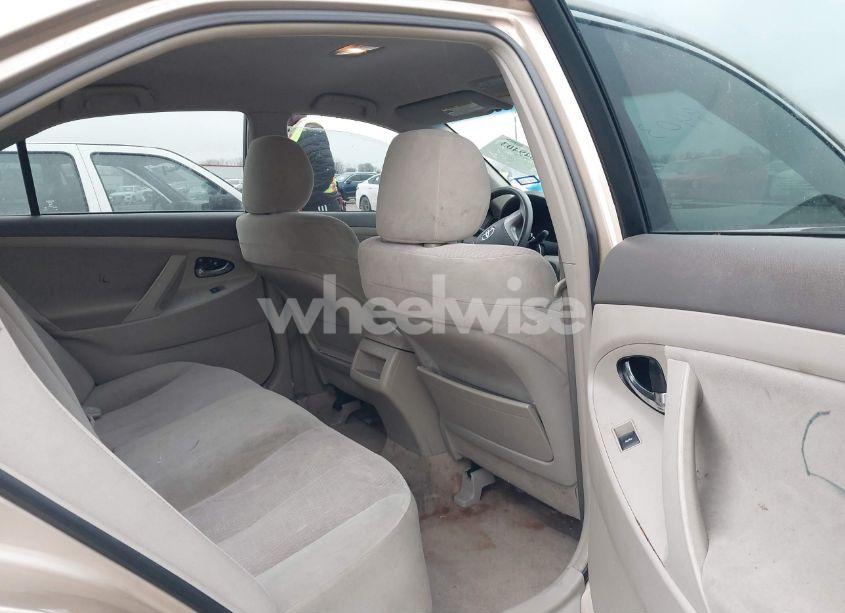 Photo 8 of 2010 Toyota Camry LE (VIN 4T1BF3EK3AU074912)