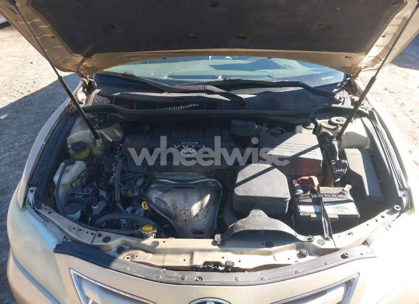 Photo 10 of 2010 Toyota Camry LE (VIN 4T1BF3EK3AU081259)