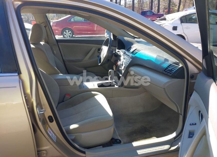 Photo 5 of 2010 Toyota Camry LE (VIN 4T1BF3EK3AU081259)