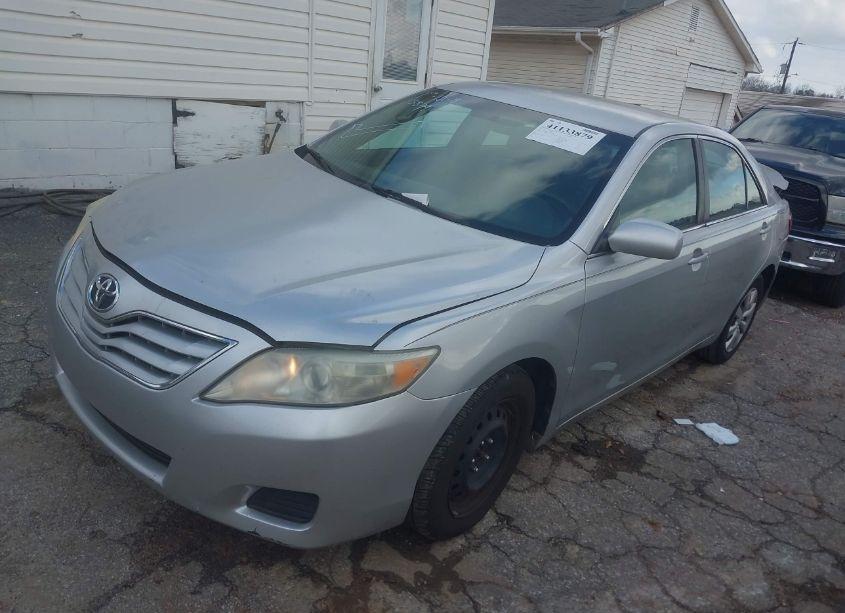Photo 2 of 2010 Toyota Camry LE (VIN 4T1BF3EK3AU091113)