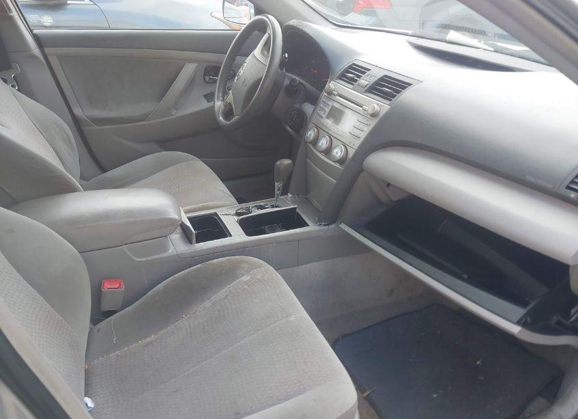 Photo 5 of 2010 Toyota Camry LE (VIN 4T1BF3EK3AU091113)