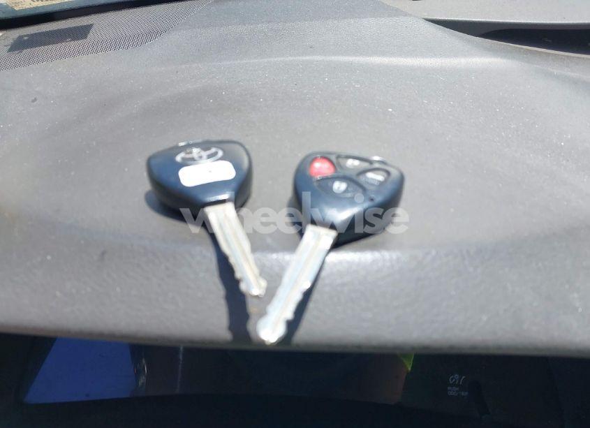 Photo 11 of 2010 Toyota Camry LE (VIN 4T1BF3EK3AU098529)