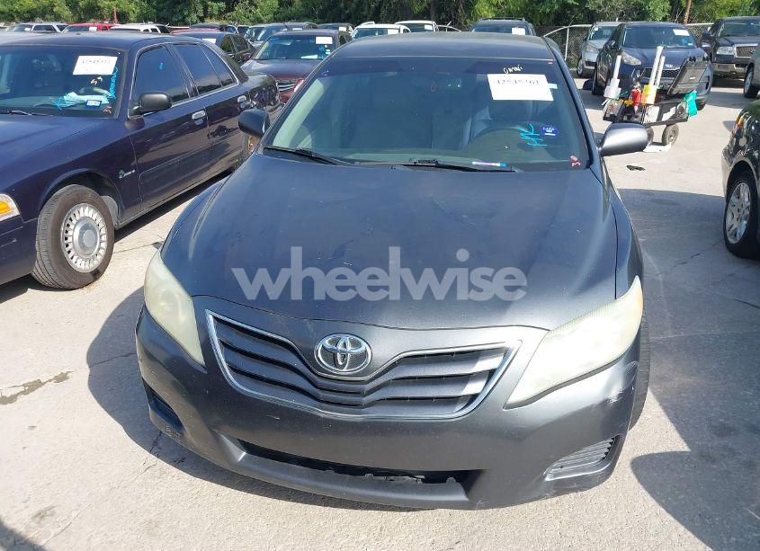 Photo 6 of 2010 Toyota Camry LE (VIN 4T1BF3EK3AU099695)