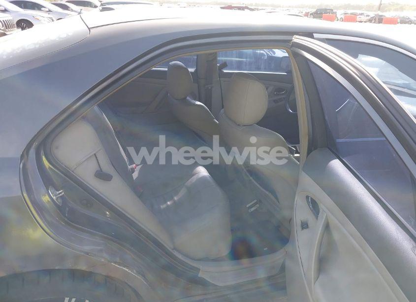 Photo 8 of 2010 Toyota Camry LE (VIN 4T1BF3EK3AU099695)