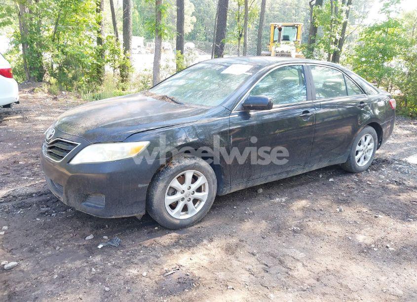 Photo 2 of 2010 Toyota Camry LE (VIN 4T1BF3EK3AU109237)