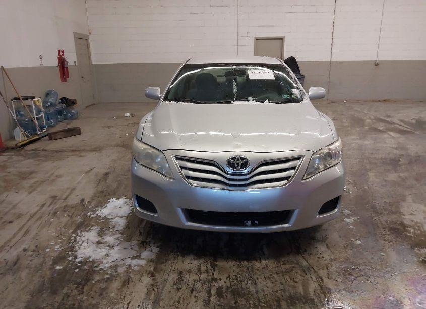 Photo 13 of 2010 Toyota Camry LE (VIN 4T1BF3EK3AU113109)