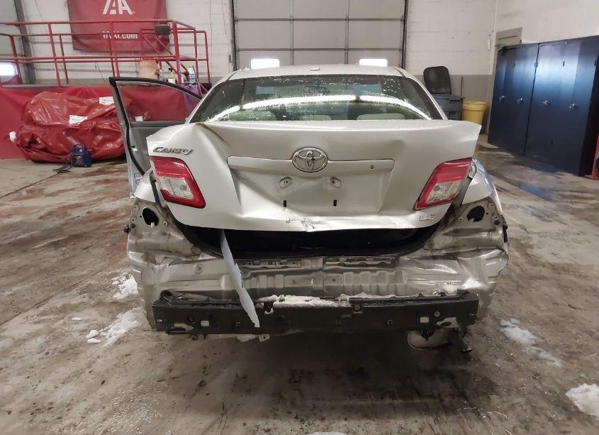 Photo 6 of 2010 Toyota Camry LE (VIN 4T1BF3EK3AU113109)