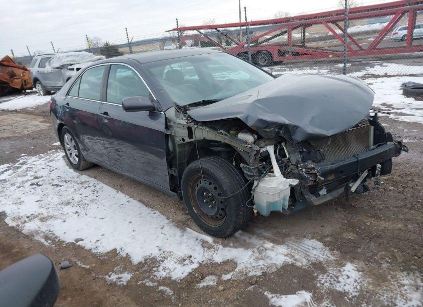 2010 Toyota Camry LE (VIN 4T1BF3EK3AU113658) main photo