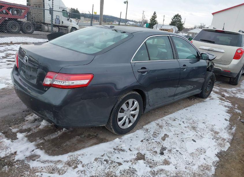 Photo 4 of 2010 Toyota Camry LE (VIN 4T1BF3EK3AU113658)