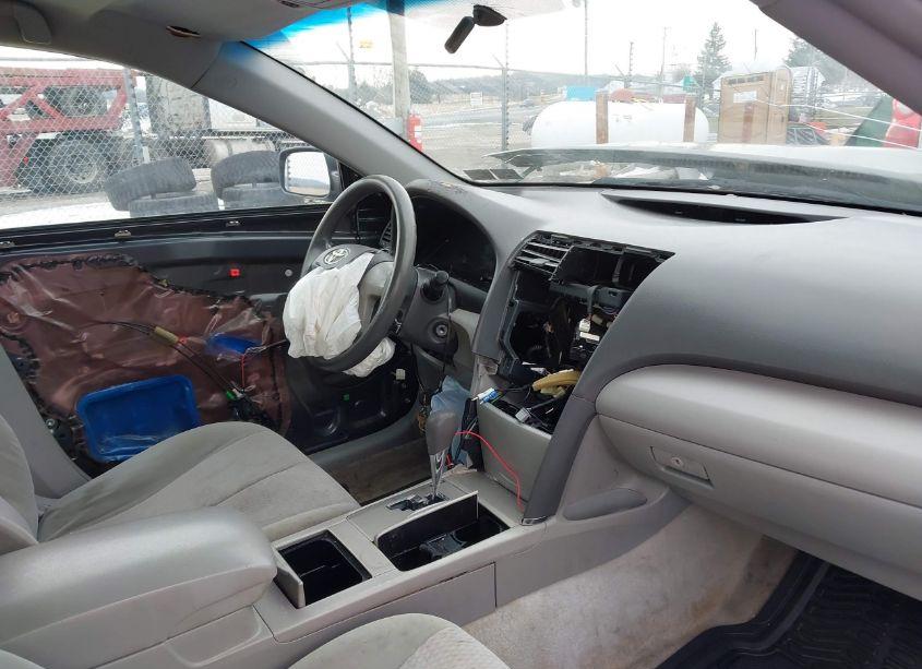 Photo 5 of 2010 Toyota Camry LE (VIN 4T1BF3EK3AU113658)