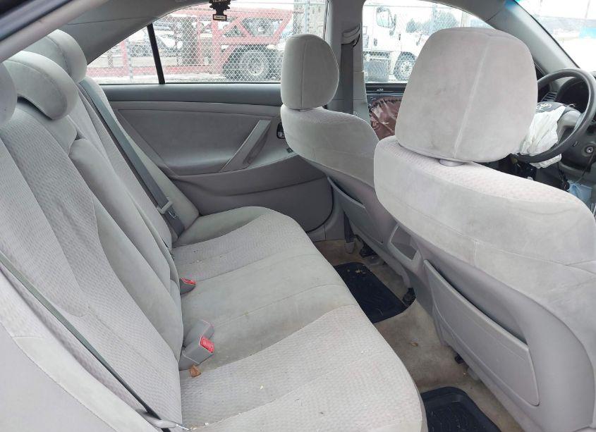 Photo 8 of 2010 Toyota Camry LE (VIN 4T1BF3EK3AU113658)