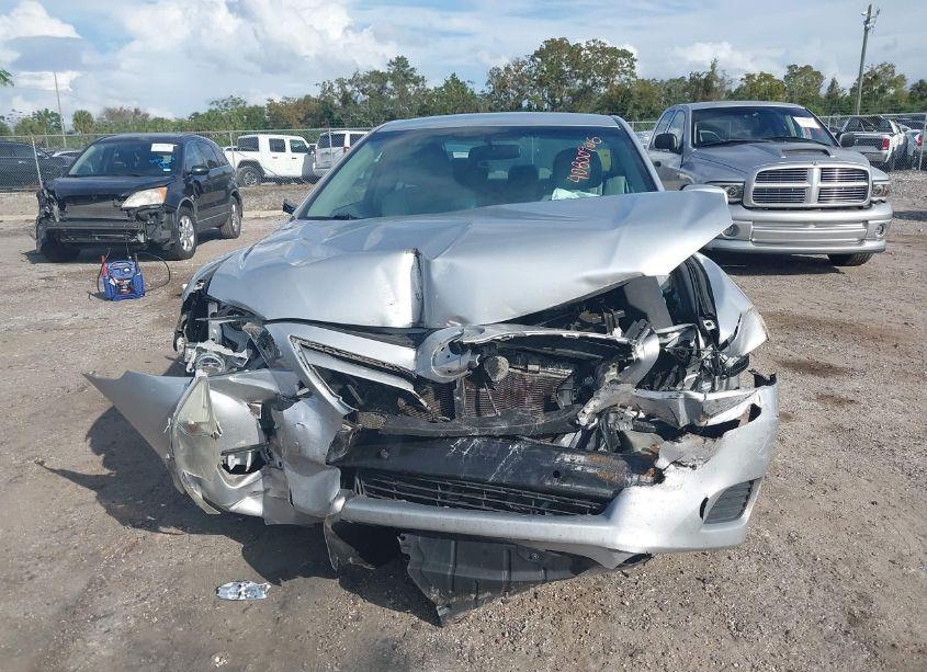 Photo 11 of 2010 Toyota Camry LE (VIN 4T1BF3EK3AU116897)