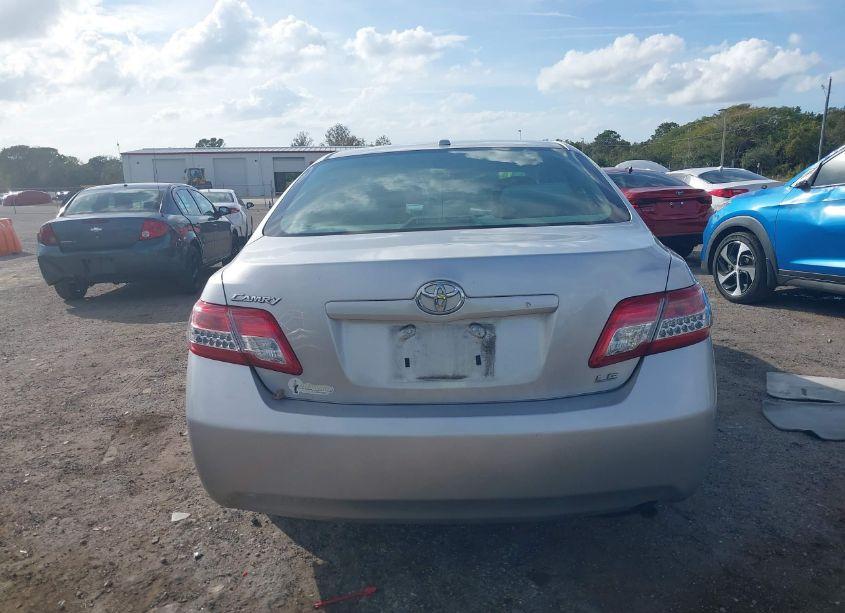 Photo 15 of 2010 Toyota Camry LE (VIN 4T1BF3EK3AU116897)