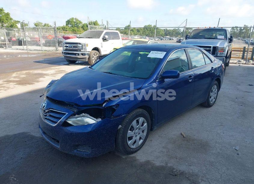 Photo 2 of 2010 Toyota Camry LE (VIN 4T1BF3EK3AU521156)