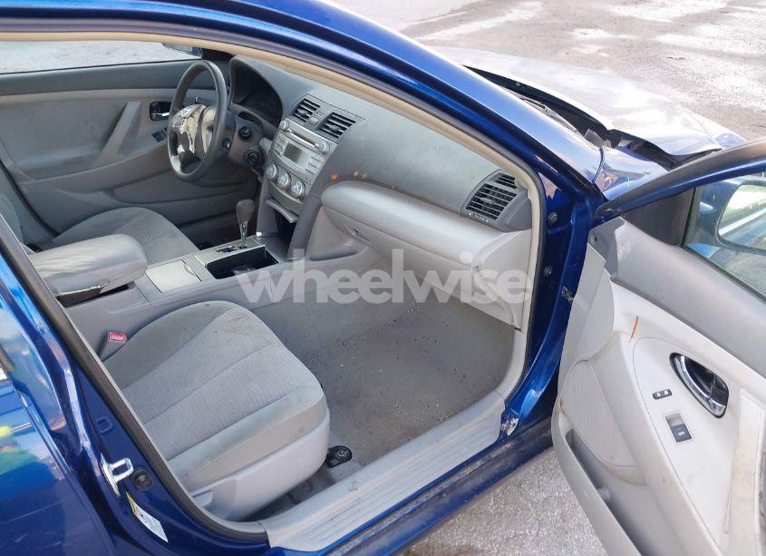 Photo 5 of 2010 Toyota Camry LE (VIN 4T1BF3EK3AU521156)