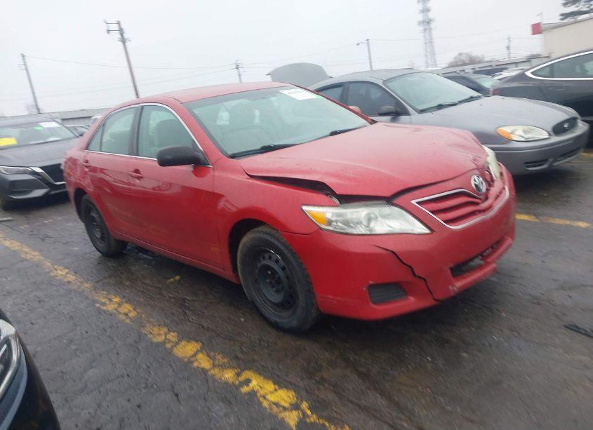 2010 Toyota Camry LE (VIN 4T1BF3EK3AU522050) main photo