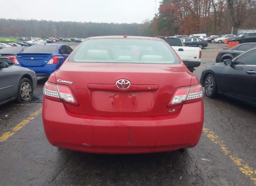 Photo 16 of 2010 Toyota Camry LE (VIN 4T1BF3EK3AU522050)