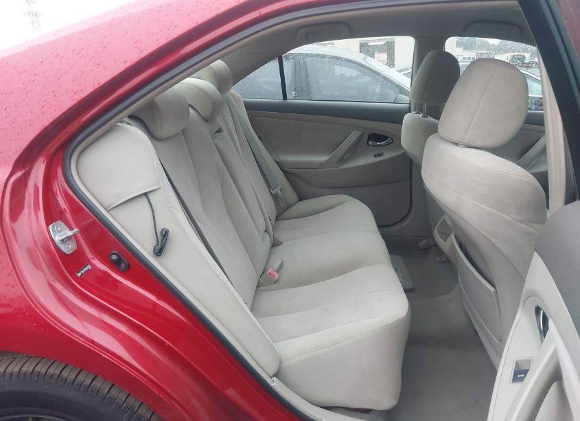 Photo 8 of 2010 Toyota Camry LE (VIN 4T1BF3EK3AU522050)