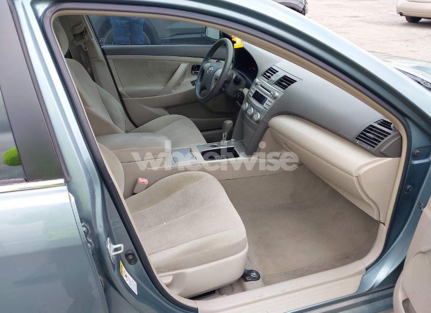 Photo 5 of 2010 Toyota Camry LE (VIN 4T1BF3EK3AU522176)