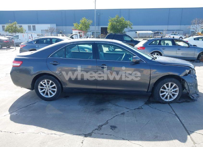 Photo 13 of 2010 Toyota Camry XLE (VIN 4T1BF3EK3AU540001)