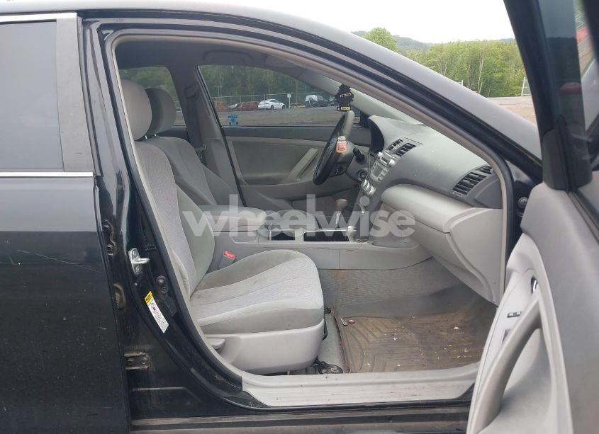 Photo 5 of 2010 Toyota Camry LE (VIN 4T1BF3EK3AU555002)