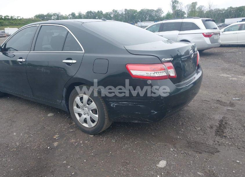 Photo 6 of 2010 Toyota Camry LE (VIN 4T1BF3EK3AU555002)