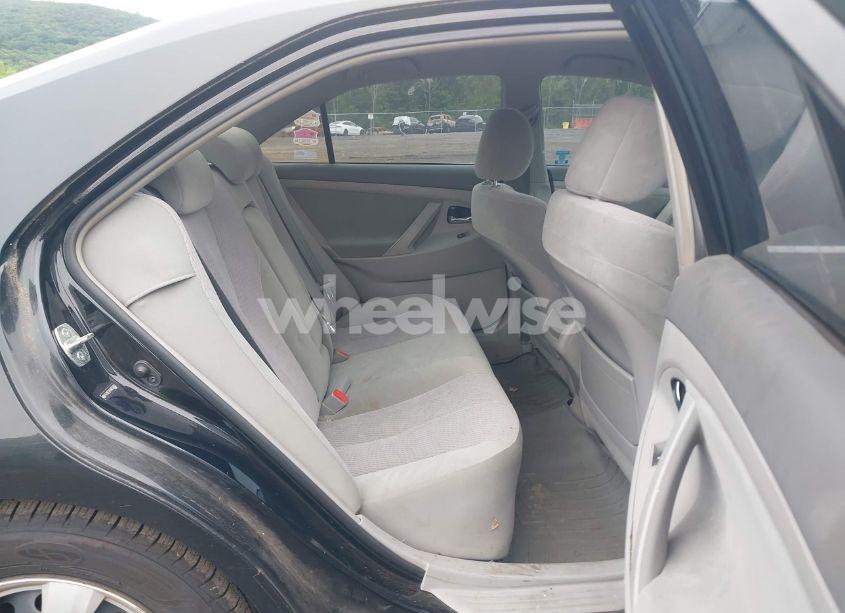 Photo 8 of 2010 Toyota Camry LE (VIN 4T1BF3EK3AU555002)