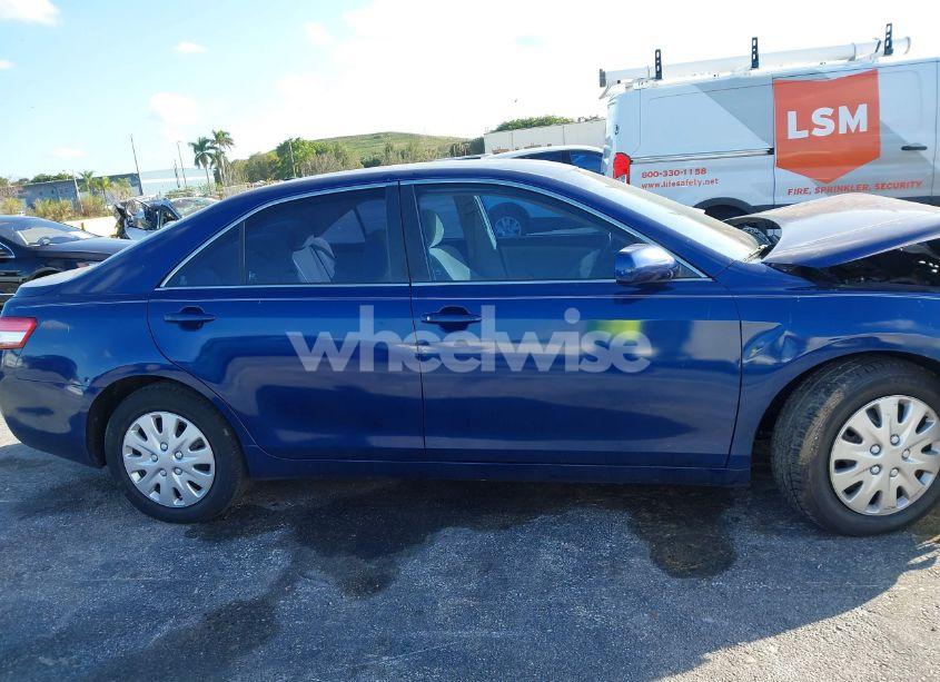 Photo 14 of 2010 Toyota Camry (VIN 4T1BF3EK3AU558739)