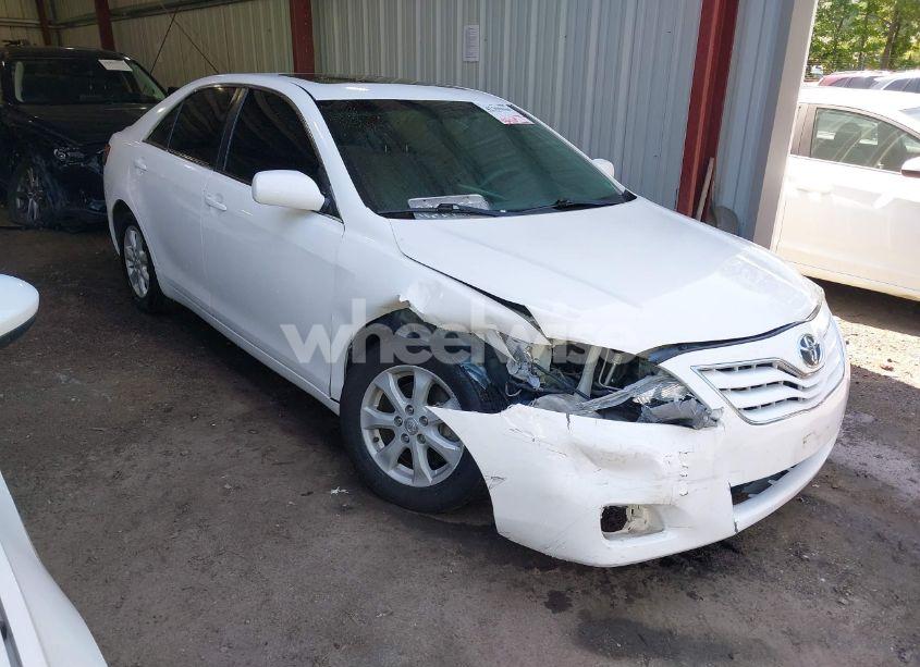 2010 Toyota Camry LE (VIN 4T1BF3EK3AU562631) main photo