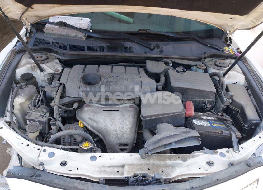 Photo 10 of 2010 Toyota Camry LE (VIN 4T1BF3EK3AU562631)